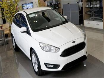 Ford Focus bất ngờ giảm mạnh giá thấp nhất chỉ 574 triệu