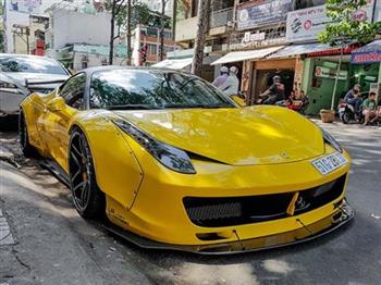 Ngắm Ferrari 458 Liberty Walk độc nhất Việt Nam với màu nguyên bản
