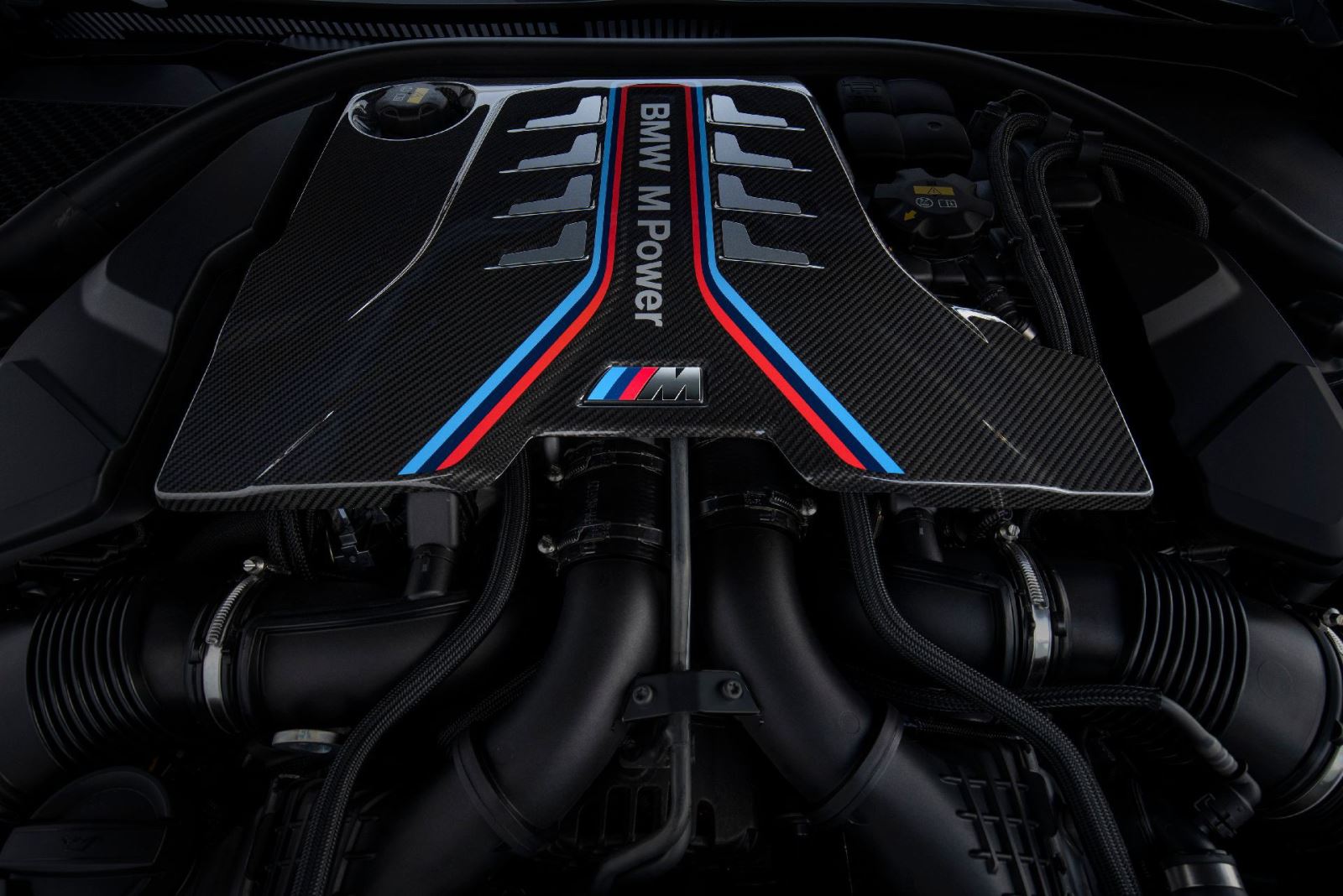 BMW M8 2020: Ra mắt hai cấu hình Coupe, Convertible, có luôn bản hiệu suất cao Competition 3