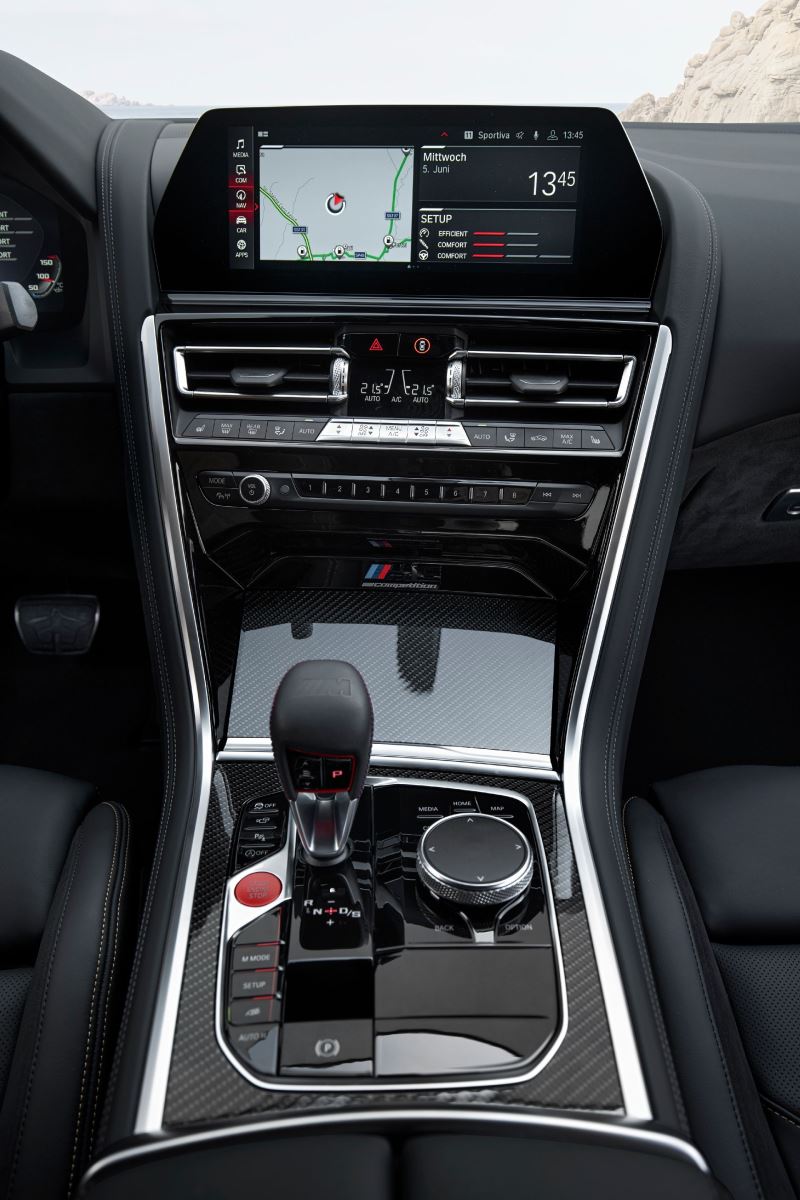BMW M8 2020: Ra mắt hai cấu hình Coupe, Convertible, có luôn bản hiệu suất cao Competition 9