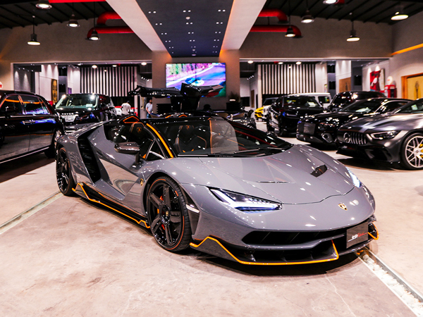 Lamborghini siêu hiếm hàng cực phẩm lên chợ xe cũ với giá gấp đôi ban đầu 1