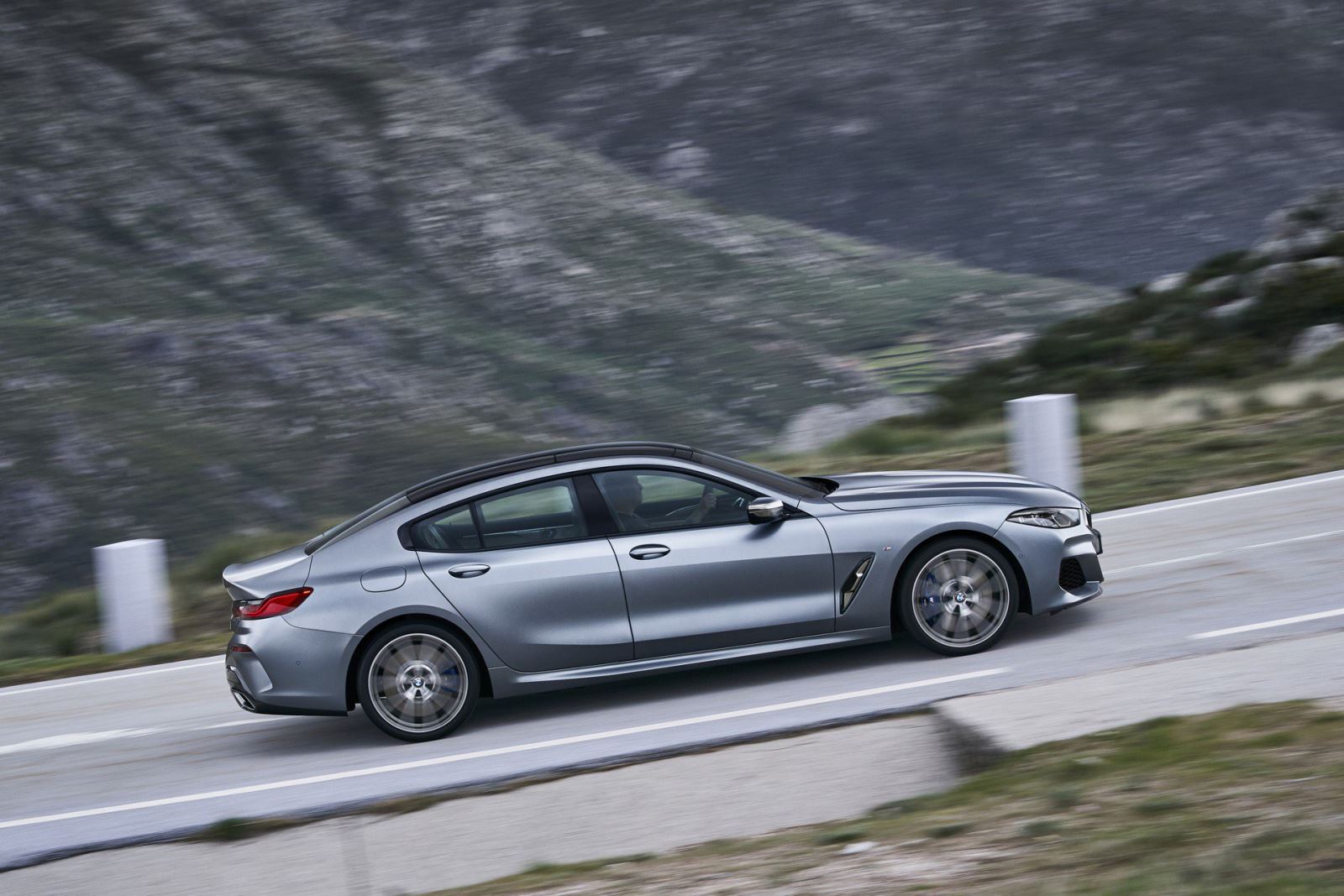 Xe sang 4 cửa đắt đỏ BMW 8-Series Gran Coupe 2020 ra mắt 9